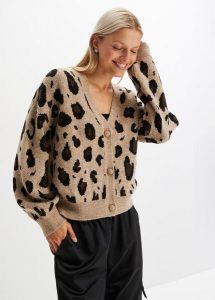 Sweter rozpinany w atrakcyjny wzór. Brązowe kardigany bonprix, bez kołnierzyka. Za 137,99 zł.