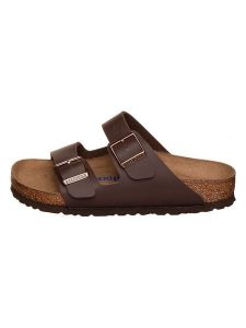 Birkenstock Klapki "Arizona" w kolorze brązowym rozmiar: 36. Brązowe klapki Birkenstock, bez wzorów, z otwartym noskiem, bez obcasa. Za 239,95 zł.