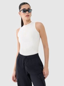4F Crop-top slim damski - biały M. Białe topy 4f, m, bez wzorów, z dzianiny, sportowe, bez kołnierzyka, bez ramiączek. W wyprzedaży za 39,99 zł.