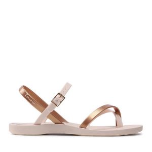 Sandały Ipanema. Brązowe sandały Ipanema, bez wzorów, bez obcasa, na płaskiej podeszwie, bez zapięcia. Za 129,99 zł.