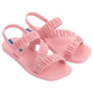 Sandały plażowe damskie Ipanema Go Fever Fem. Czerwone sandały Ipanema, bez wzorów, bez obcasa, bez zapięcia. Za 63,99 zł.