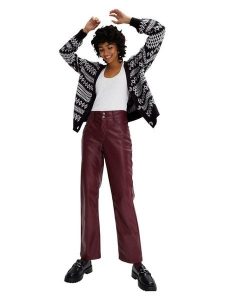 WITT WEIDEN Spodnie w kolorze bordowym ze skóry syntetycznej rozmiar: 36. Czerwone spodnie z wysokim stanem WITT WEIDEN, bez wzorów, ze skóry, z podwyższonym stanem. Za 56,99 zł.