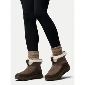 Śniegowce Columbia. Brązowe buty zimowe Columbia, bez obcasa, bez zapięcia. Za 479,99 zł.