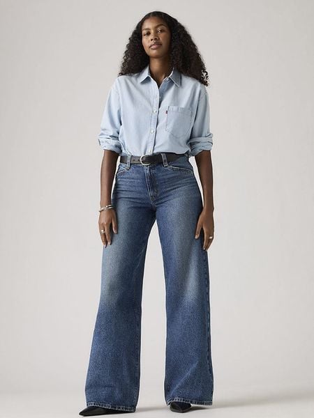 Levi's Dżinsy - Wide leg - w kolorze niebieskim rozmiar: W30/L33. Niebieskie jeansy Levi's®, z aplikacjami, z bawełny, z podwyższonym stanem. Za 269,95 zł.