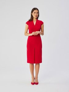 Stylove Sukienka w kolorze czerwonym rozmiar: L. Czerwone sukienki Stylove, l, bez wzorów, bez kołnierzyka, bez ramiączek, midi. Za 254,74 zł.