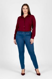 Eleganckie granatowe spodnie Jeangaliny01 o kroju slim fit PLUS SIZE XXL OVERSIZE JESIEŃ. Spódnice Moda Size Plus Iwanek, do pracy, na jesień, plus size, bez wzorów, z bawełny, biznesowe, plus size. Za 199,90 zł.