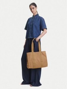 LAUREN RALPH LAUREN Torebka 431970157001 Beżowy. Brązowe shopper bag Lauren Ralph Lauren, bez wzorów, z materiału, bez dodatków. Za 602,99 zł.