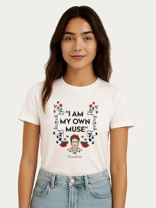 WOOOP Koszulka "Frida Kahlo Muse" w kolorze białym rozmiar: S. Białe bluzki Wooop, s, bez wzorów, z bawełny, bez kołnierzyka, bez ramiączek. Za 56,99 zł.