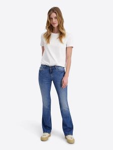 Timezone Dżinsy "Lisa" - Slim fit - w kolorze niebieskim rozmiar: W31/L30. Niebieskie jeansy Timezone, bez wzorów. Za 192,79 zł.