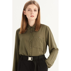 Gładka koszula z kieszenią - Khaki. Koszule marki Sinsay. W wyprzedaży za 29,99 zł.