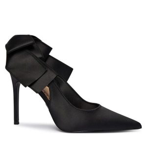 Szpilki Steve Madden. Czarne szpilki Steve Madden, bez wzorów, bez obcasa. Za 559,99 zł.