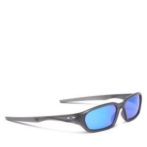 Okulary przeciwsłoneczne Oakley. Szare okulary przeciwsłoneczne Oakley. Za 659,99 zł.