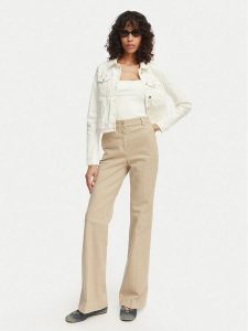 Vero Moda Kurtka jeansowa Wild 10284492 Kremowy Regular Fit. Białe kurtki Vero Moda, m, bez wzorów, z bawełny, bez kaptura. Za 189,99 zł.