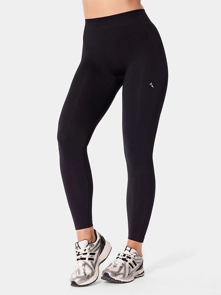 Carpatree Legginsy sportowe "Eris" w kolorze czarnym rozmiar: S. Czarne legginsy Carpatree, s, bez wzorów, z podwyższonym stanem, outdoorowe. Za 133,29 zł.