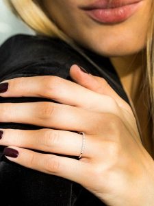 CARATELLI Złoty pierścionek "Simply you" z diamentami rozmiar: 54. Szare pierścionki CARATELLI, z diamentem, złote. Za 721,37 zł.