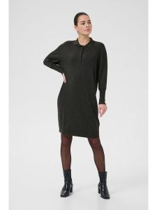 Kaffe Sukienka dzianinowa w kolorze khaki rozmiar: XS. Brązowe sukienki Kaffe, na co dzień, xs, bez wzorów, z dzianiny, bez kołnierzyka, bez ramiączek, midi, proste. Za 173,99 zł.