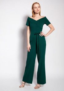 Elegancki Kombinezon z Dekoltem Typu Carmen - Zielony. Zielone kombinezony Lanti, l, bez wzorów, z materiału, eleganckie, bez kołnierzyka, bez ramiączek. Za 242,90 zł.