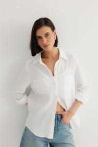 KOSZULA HOLLY ŚMIETANKOWA S - Flawless. Koszule Flawless, s, bez wzorów, z bawełny, bez kołnierzyka, bez ramiączek. Za 350,00 zł.