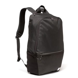 Plecak sportowy Kipsta Essential 24 l. Czarne plecaki KIPSTA. Za 59,99 zł.