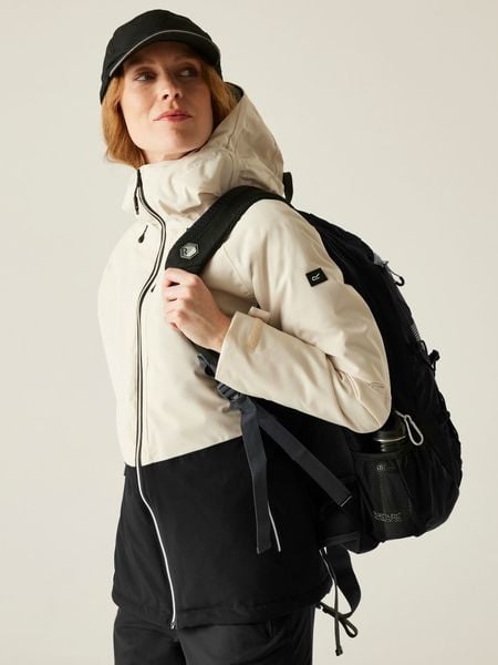 Regatta Kurtka przejściowa "Highton Stretch" w kolorze kremowo-czarnym rozmiar: 34. Brązowe kurtki Regatta, bez wzorów, bez kaptura. Za 174,02 zł.