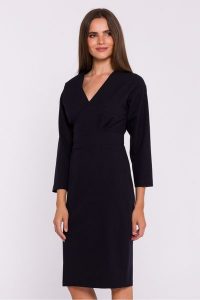Elegancka sukienka ołówkowa z zaznaczoną talią czarna. Czarne sukienki Stylove, do pracy, xl, bez wzorów, biznesowe, bez kołnierzyka, bez ramiączek, ołówkowe. Za 399,00 zł.