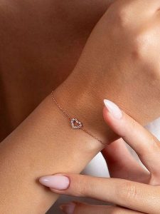 Lodie Silver Bransoletka z elementem ozdobnym rozmiar: onesize. Szare bransoletki Lodie Silver, z cyrkonią, srebrne. Za 56,99 zł.