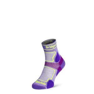 Skarpety do biegania Bridgedale UL T2 COOLMAX 3/4 LD. Fioletowe skarpetki Bridgedale, bez wzorów, z elastanu. Za 88,99 zł.