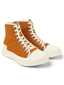 Camper Sneakersy w kolorze jasnobrązowym rozmiar: 42. Brązowe trampki Camper, bez wzorów, za kostkę, bez zapięcia. Za 333,81 zł.