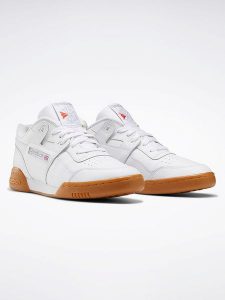 Reebok Skórzane sneakersy "Workout Plus" w kolorze białym rozmiar: 39. Białe trampki Reebok, bez wzorów, bez zapięcia. Za 333,81 zł.