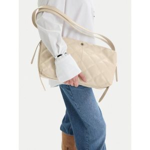 Torebka Badura. Torebki klasyczne Badura, bez wzorów, bez dodatków. Za 229,99 zł.