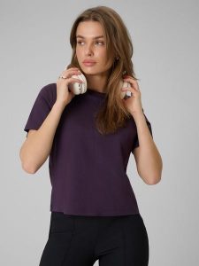 4F T-shirt regular gładki damski - fioletowy S. Fioletowe t-shirty 4f, s, bez wzorów, z bawełny, bez kołnierzyka, bez ramiączek. Za 69,99 zł.