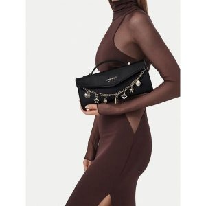 Torebka Nine West. Czarne torebki klasyczne Nine West, bez wzorów, bez dodatków. Za 179,99 zł.