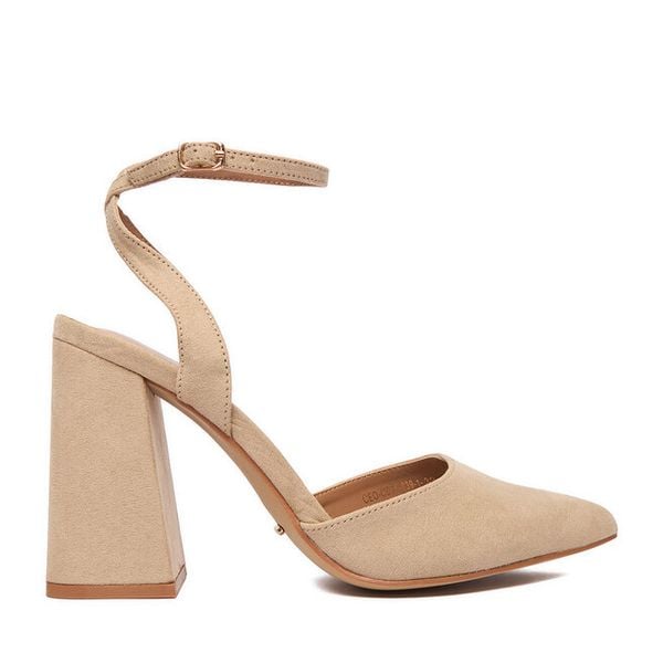 Czółenka DeeZee. Brązowe czółenka DeeZee, bez wzorów, bez obcasa, bez zapięcia. Za 139,99 zł.