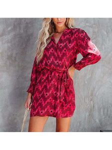 Milan Kiss Sukienka w kolorze czerwono-czarnym rozmiar: S. Czerwone sukienki Milan Kiss, na co dzień, s, bez wzorów, z tkaniny, bez kołnierzyka, bez ramiączek, mini, proste. Za 161,73 zł.