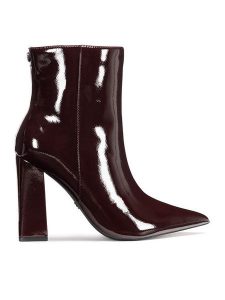 Nine West Botki WFA2829-1 Bordowy. Czerwone botki Nine West, bez wzorów, z materiału, bez obcasa, na słupku, bez zapięcia. Za 279,99 zł.