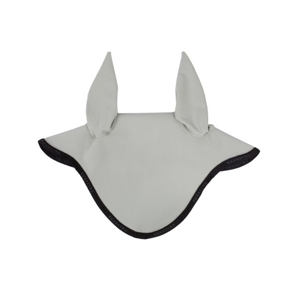 Czapka z muchą dla koni Equestro Gp. Czarne czapki EQUESTRO, bez wzorów, z poliamidu, eleganckie. Za 72,50 zł.