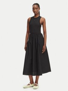 Tommy Jeans Sukienka letnia DW0DW22593 Czarny Regular Fit. Czarne kombinezony Tommy Jeans, na lato, xl, bez wzorów, z bawełny, bez kołnierzyka, bez ramiączek. Za 409,99 zł.