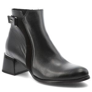 Czarne Botki Armodo Eleganckie Obuwie Damskie Na Obcasie. Czarne botki Armodo, bez wzorów, ze skóry, bez obcasa, na obcasie, bez zapięcia. Za 365,99 zł.
