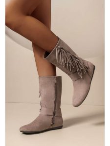 C'M Botki w kolorze beżowym rozmiar: 38. Brązowe botki C'M, bez wzorów, bez obcasa, bez zapięcia. Za 130,99 zł.