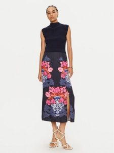 Ted Baker Sukienka codzienna 275626 Granatowy Regular Fit. Niebieskie sukienki Ted Baker, na co dzień, bez wzorów, z wiskozy, bez kołnierzyka, bez ramiączek, proste. Za 639,99 zł.