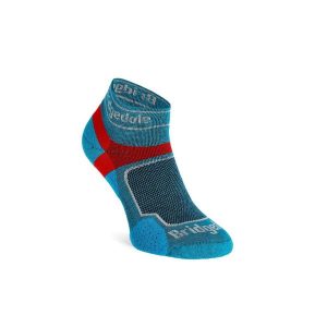 Skarpety do biegania unisex Bridgedale Ultralight T2 Coolmax Sport. Niebieskie skarpetki Bridgedale, bez wzorów. Za 72,99 zł.