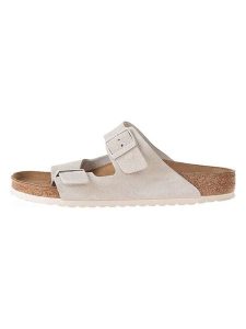 Birkenstock Skórzane klapki "Arizona" w kolorze szarobrązowym rozmiar: 44. Brązowe klapki Birkenstock, bez wzorów, ze skóry, z otwartym noskiem, bez obcasa. Za 379,95 zł.