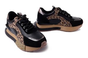 ARTIKER RELAKS 55C0134 black, półbuty damskie. Czarne półbuty Artiker Relaks, bez wzorów, ze skóry, bez obcasa, bez zapięcia. Za 299,90 zł.