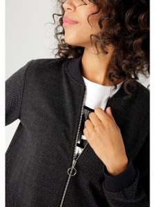 Aniston Bluza w kolorze czarnym rozmiar: 38. Czarne bluzy Aniston, bez wzorów, bez kaptura. Za 117,45 zł.